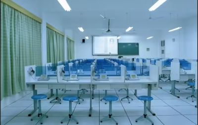 B&iacute; Quyết Tối Ưu Chi Ph&iacute; Đầu Tư Ph&ograve;ng Lab Ngoại Ngữ | S&agrave;i G&ograve;n Anpha