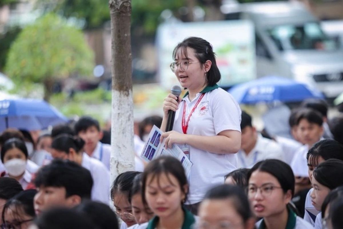 Tuyển sinh ĐH 2026: Lưu &yacute; x&eacute;t tuyển kết hợp v&agrave;o ĐH Quốc gia TP.HCM